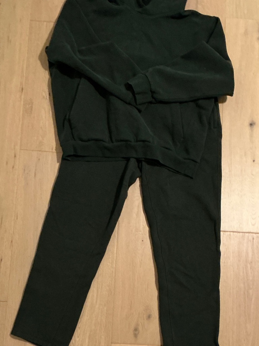 lululemon Dark Green Men's Sweatpants. YOU CAN BUY AS A SET OR SEPARATELY
